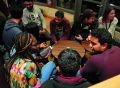 Vorschau: Studierende unterhalten sich im Sprachcafé