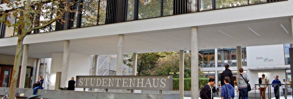 Eingangsbereich des Studentenwerks Würzburg